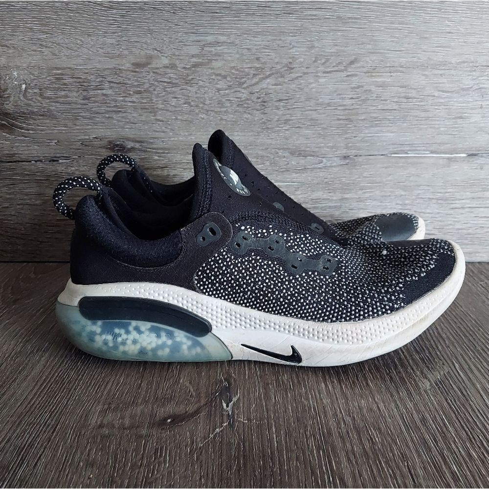 Nike Joyride Run Flyknit Oreo Men's US 8.5 Black White Running Shoes